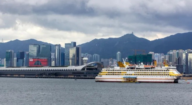 香港的“邮轮梦”，彻底被新加坡干碎了？