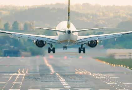 冬季运力谨慎增长，可为年末强劲表现铺垫基础