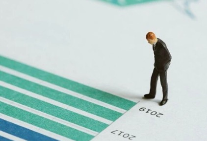支撑美国政府差旅的GDS巨头，濒临崩溃？