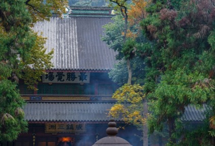 西湖灵隐寺免门票之后，景区增长走向何方？