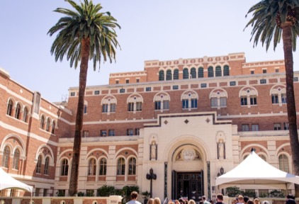 第一波秋假刚来，家长们就被割韭菜了？