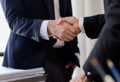 领先的全球自驾游平台租租车携手 Airwallex 空中云汇，解锁全球自驾支付新体验