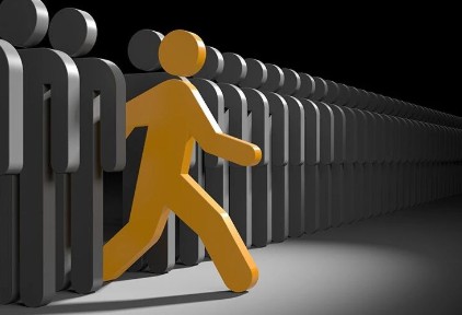 被“钻卡泛滥”背刺的中产，开始逃离希尔顿