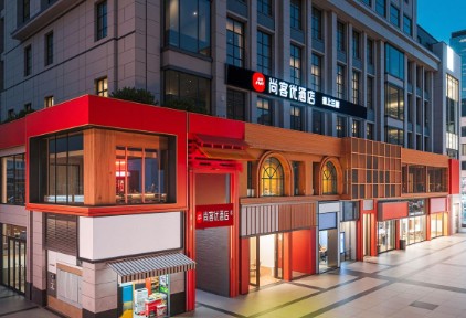 尚美数智加速上海、成都、广州等核心城市直营布局，2026年计划投资100家直营店