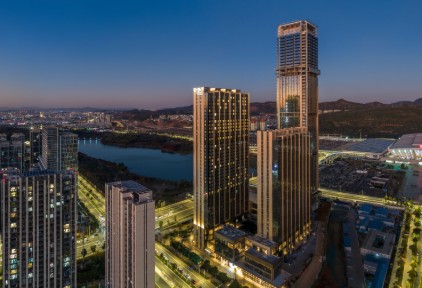 昆明会议场地新选择-昆明鹏瑞利酒店群会议中心