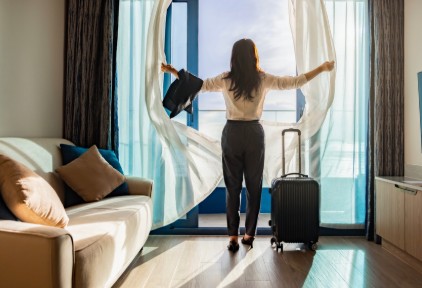 亞朵3.6交出問世9個月成績單；云南首次立法規范民宿業 | TD晚報