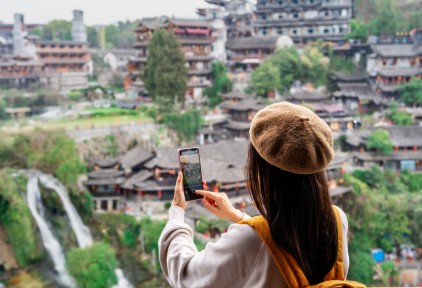 “出片”极致化，正在摧毁中国景区