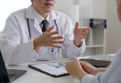 2026年第一个火的搞钱赛道：带老外来中国看病