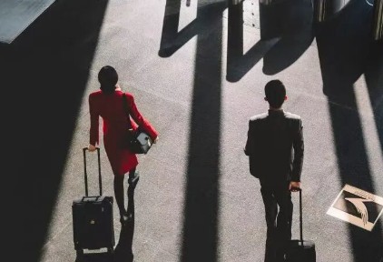 酒店毕业生扎堆当空乘？