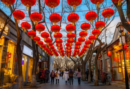 美团旅行：春节假期亲子票预订量增76%，“多代同游”成新趋势