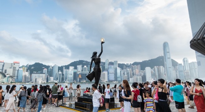 3元游香港背后:低价团盯上了县城老人