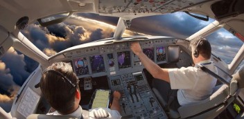 国际线越飞越多？中国航司开始做“选择题”