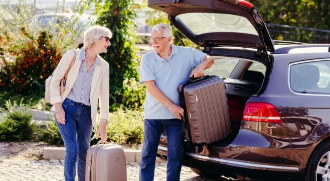 一年花40万旅游，高净值银发族钱都花哪了？